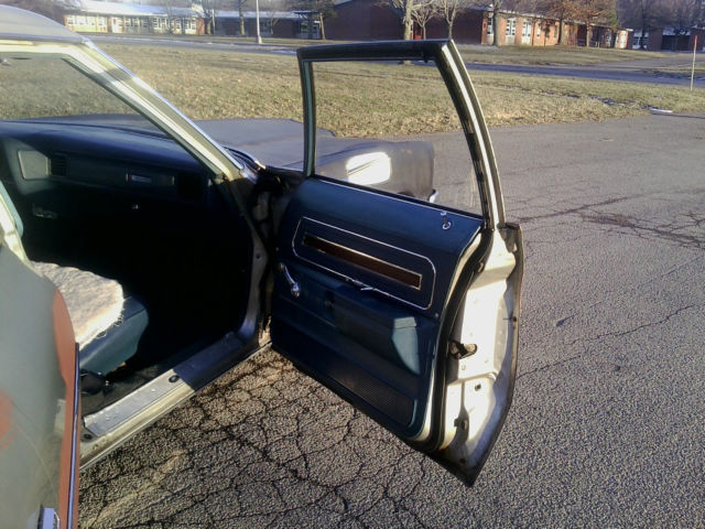 1972 Pontiac Catalina Safari 6 passenger - photo 13