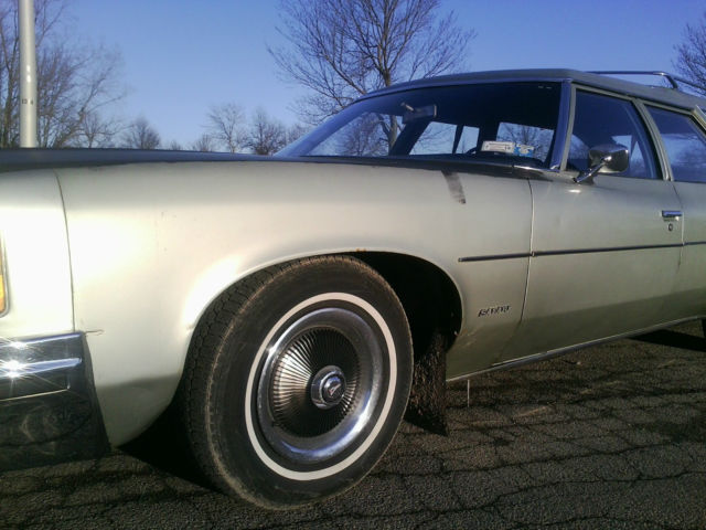 1972 Pontiac Catalina Safari 6 passenger - photo 4