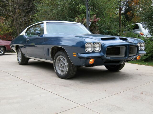 1972 Pontiac GTO 455 H.O. 4 speed WW5 1972 Pontiac GTO