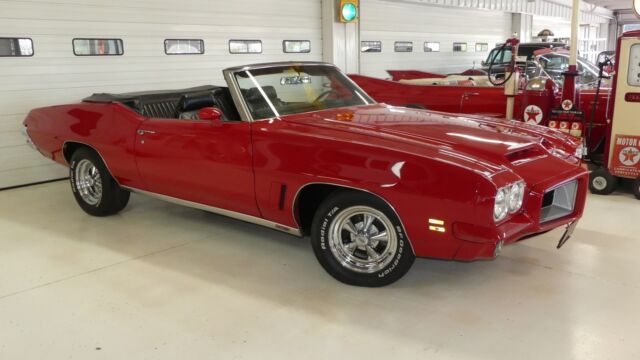1972 Pontiac Le Mans --