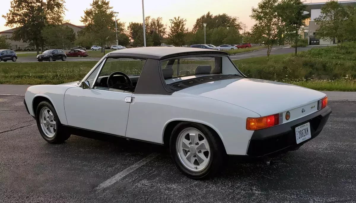 1972 Porsche 914 1.7L, White/Black, 5 spoke Fuchs, full restoration! 1972 Porsche 914