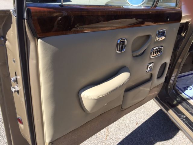 1972 Rolls-Royce Silver Shadow Base - photo 10