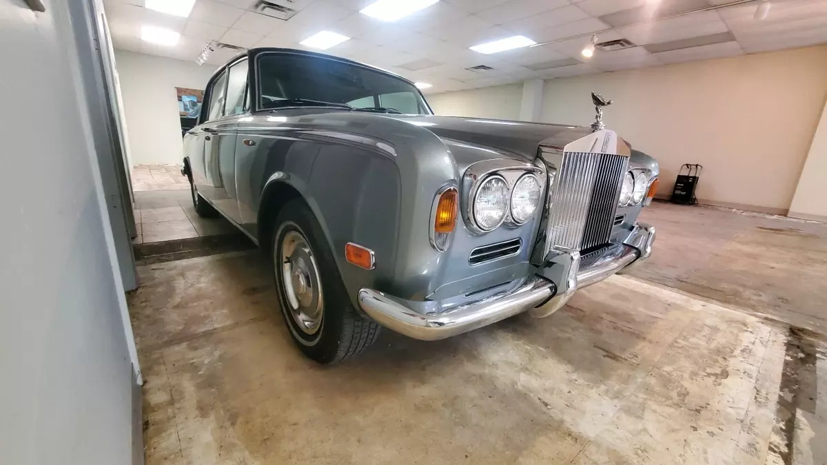 1972 Rolls-Royce Silver Shadow Sedan Grey 1972 Rolls-Royce Silver Shadow