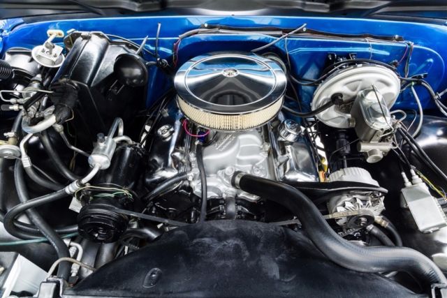 1972 GMC Jimmy Sapphire Blue Metallic 454 A/C - photo 8