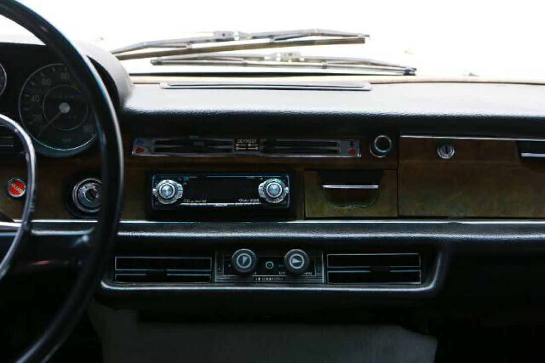 1972 Mercedes-Benz 300-Series Sedan - photo 12