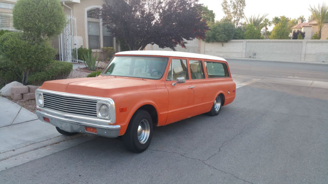 1972 Chevrolet Suburban - photo 2