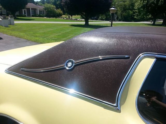 1972 Ford Thunderbird - photo 2