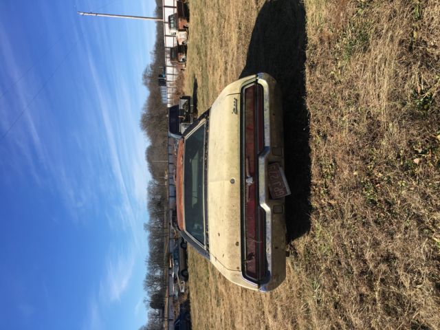 1972 Ford Thunderbird Base Hardtop 2-Door - photo 2