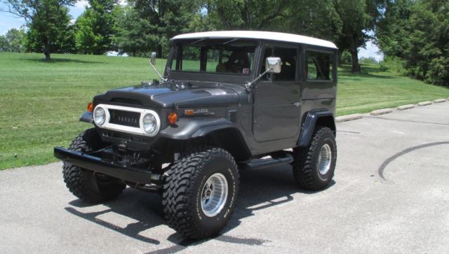 1972 TOYOTA FJ-40 LAND CRUISER 1972 Toyota Land Cruiser