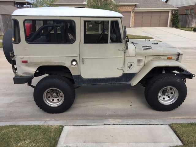 1972 Toyota Land Cruiser FJ40 - photo 6