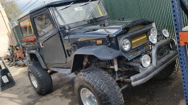 1972 Toyota FJ40 Black 1972 Toyota Land Cruiser