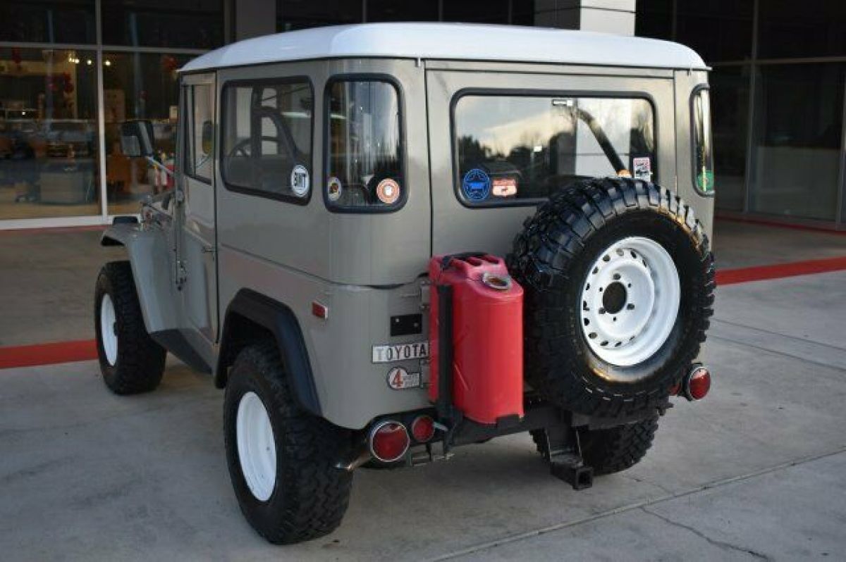 1972 Toyota Land Cruiser FJ40 - photo 3