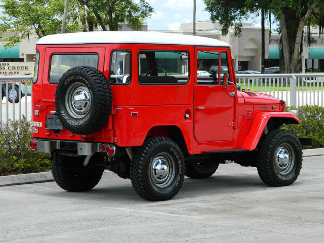 1972 Toyota FJ Cruiser REMOVEABLE HARDTOP 4X4 I-6 3 SPEED MANUAL COLD A/C - photo 10