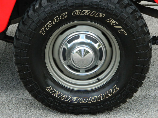1972 Toyota FJ Cruiser REMOVEABLE HARDTOP 4X4 I-6 3 SPEED MANUAL COLD A/C - photo 3