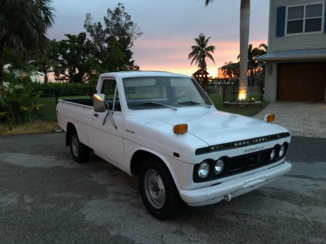 1972 TOYOTA HILUX PICKUP TRUCK *******RARE****** 1972 Toyota Hilux First Generation RN10