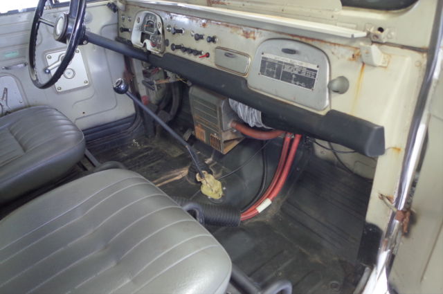 1972 Toyota Land Cruiser FJ40 - photo 11