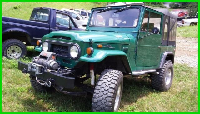 1972 Toyota Land FJ40 Cruiser Used Automatic Rock Climber (Fully Restored) 1972 Toyota Land Cruiser