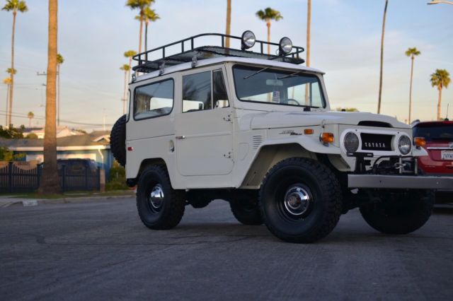 1972 Toyota Landcruiser fj40 Factory PTO Winch 1972 Toyota Land Cruiser