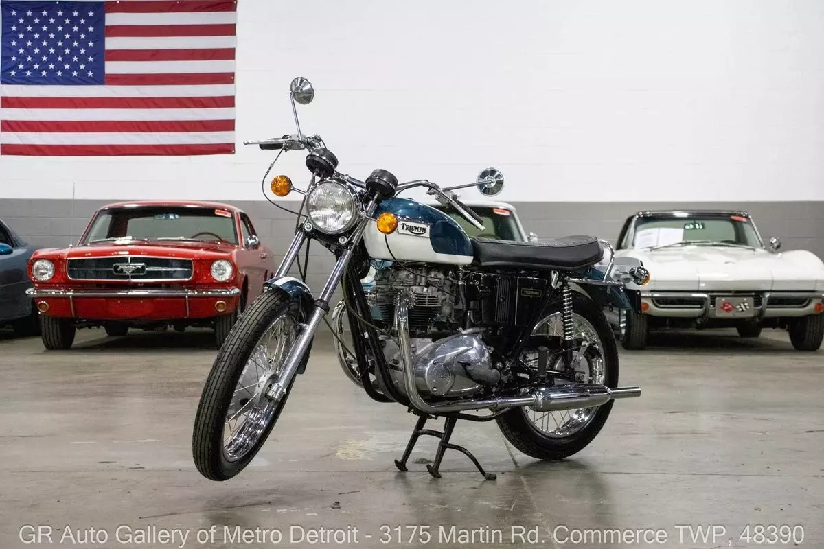1972 Triumph Tiger 650 9462 Miles Blue and White 650cc 2 Cylinder 1972 Triumph Tiger 650