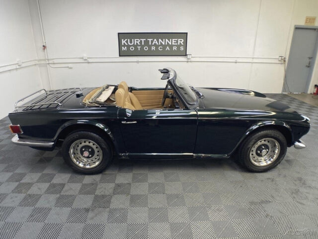 1972 Triumph TR-6 1972 TRIUMPH TR-6. OPALESCENT DARK GREEN. - photo 12