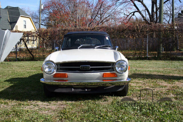 1972 Triumph TR-6 - photo 2