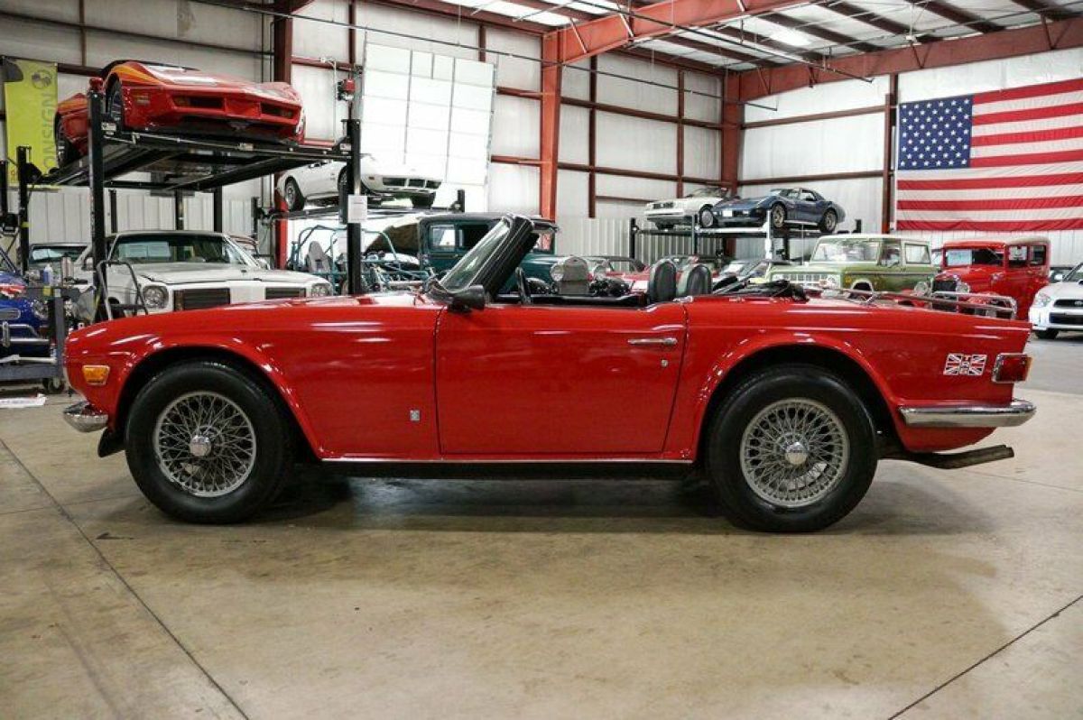 1972 Triumph TR-6 - photo 2
