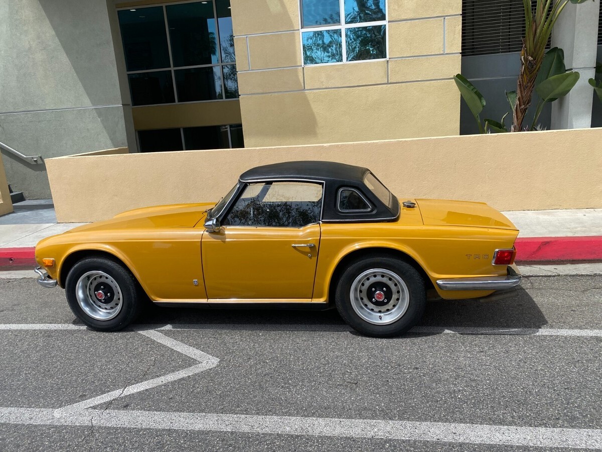 1972 Triumph TR-6 Absolutely Beautiful Rust Free California Example. - photo 2