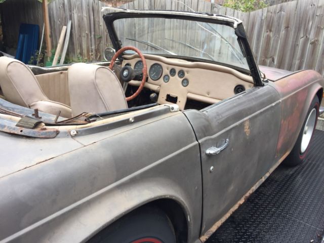 1972 Triumph TR-6 -- - photo 5