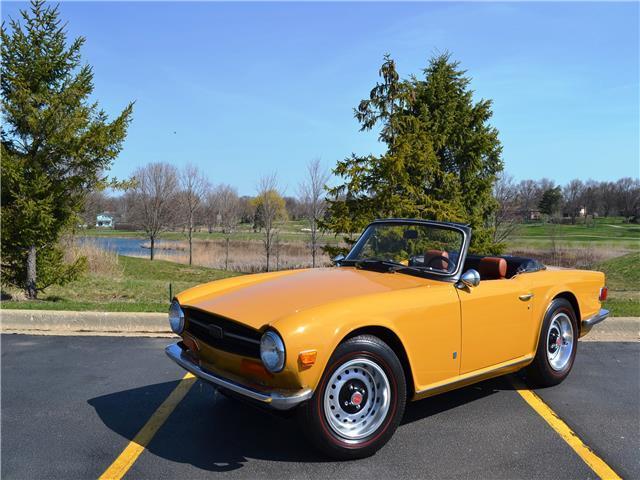 1972 Triumph TR6 only 61k orig miles no rust Roadster Salon restoration mint! 1972 Triumph TR-6 --