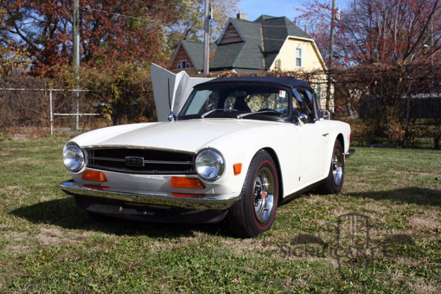 1972 Triumph TR6 - Triple Webers! 1972 Triumph TR-6