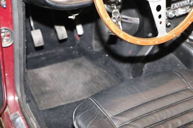 1972 Triumph TR6 with overdrive -- - photo 13