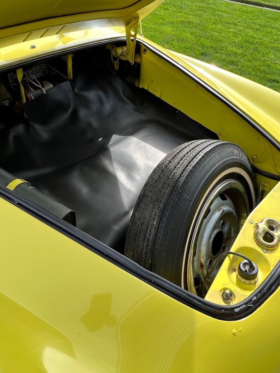 1972 Volkswagen 1600 Karmann-Ghia Coupe - photo 7