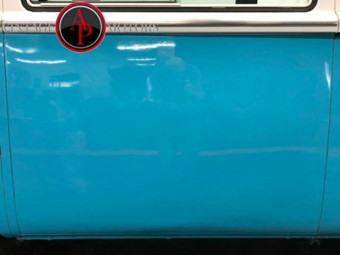1972 Volkswagen BAY WINDOW RESTORED TRANSPORTER - photo 11