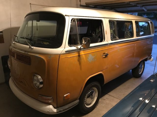 1972 Volkswagen Bus/Vanagon Deluxe - photo 2