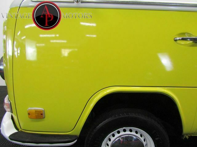1972 Volkswagen Bus/Vanagon TIN TOP WITH RARE PANORAMIC SUN-ROOF!! - photo 10