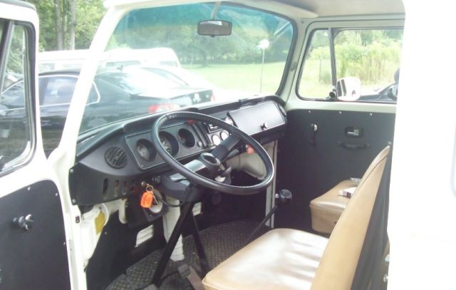 1972 Volkswagen Bus/Vanagon Campmobile - photo 2