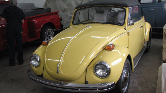 1972 Volkswagen Beetle - Classic WHITE INTERIOR - photo 3
