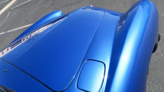 1972 Volkswagen Karmann Ghia Convertible! 1200cc! NEW VIPER BLUE MET!!! - photo 10