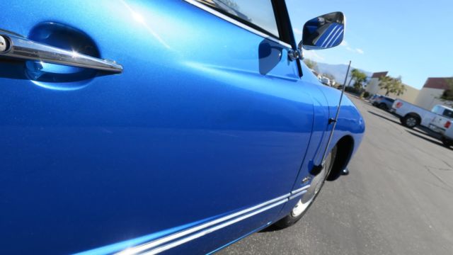 1972 Volkswagen Karmann Ghia Convertible! 1200cc! NEW VIPER BLUE MET!!! - photo 12