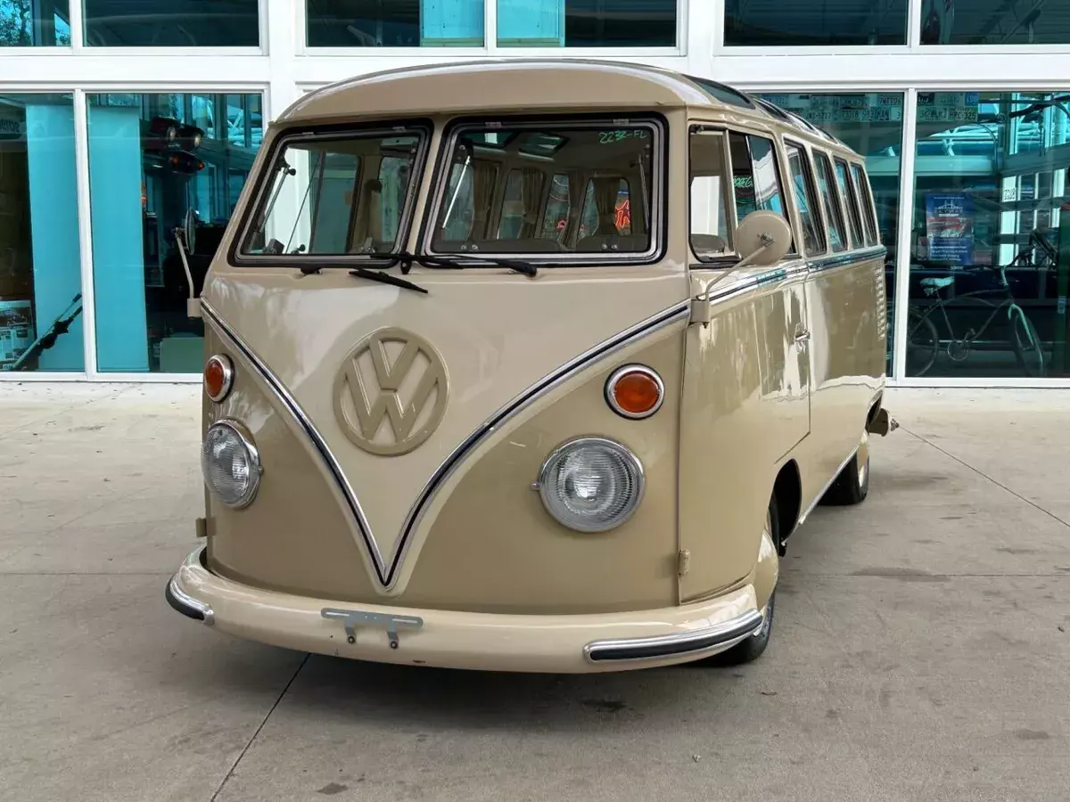 1972 Volkswagen Type II 1972 Volkswagen Type II