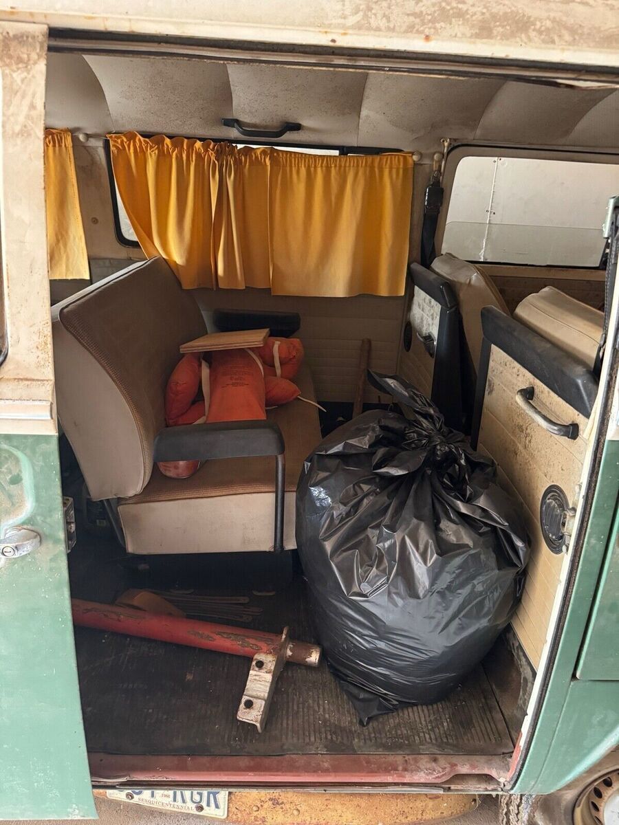 1972 Volkswagen Vanagon Bus - photo 9