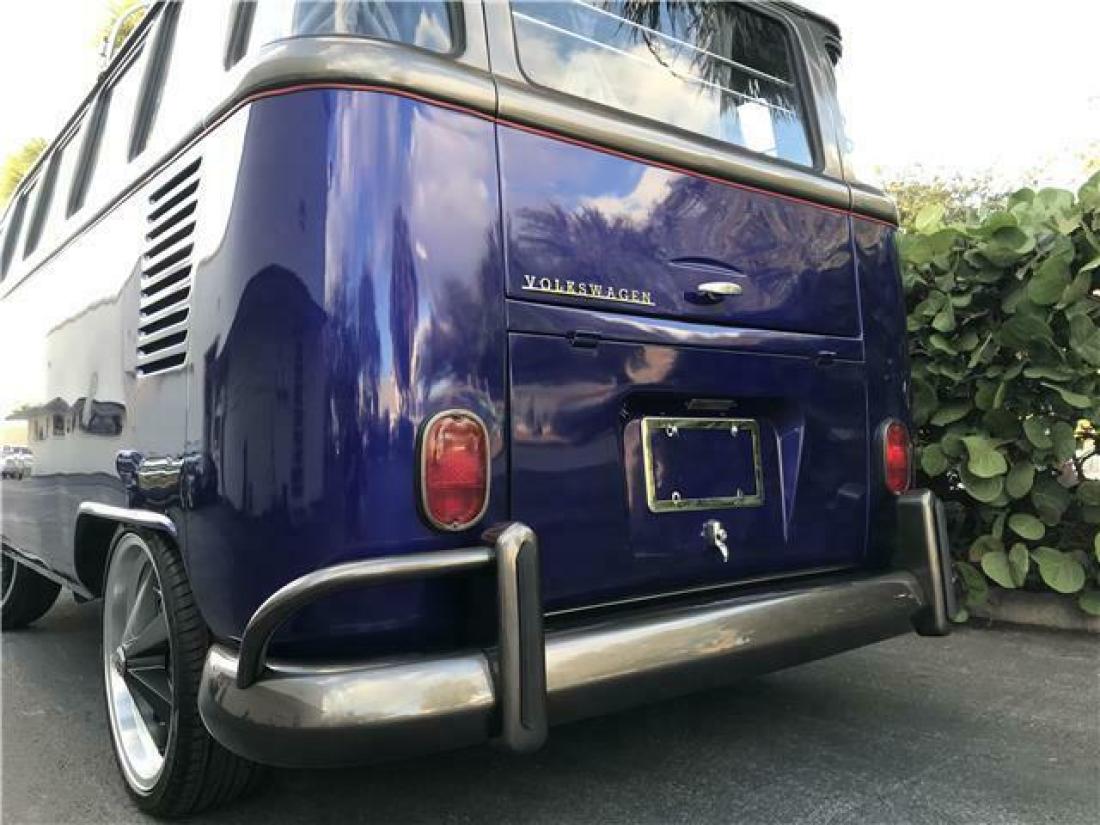 1972 Volkswagen Bus/Vanagon 15 windows - photo 11