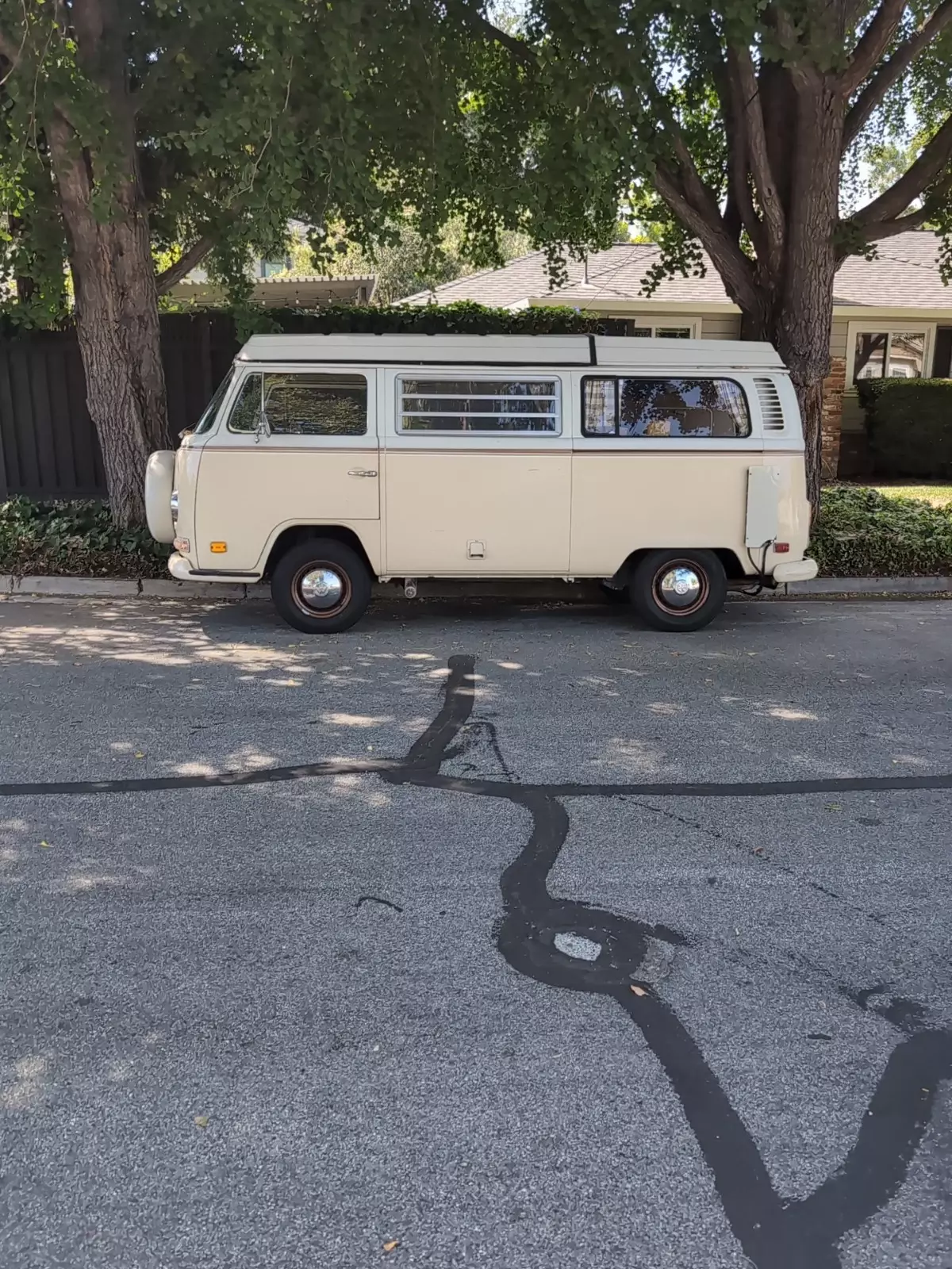 1972 Volkswagen Westfalia Camper Bus 1972 Volkswagen Bus/Vanagon