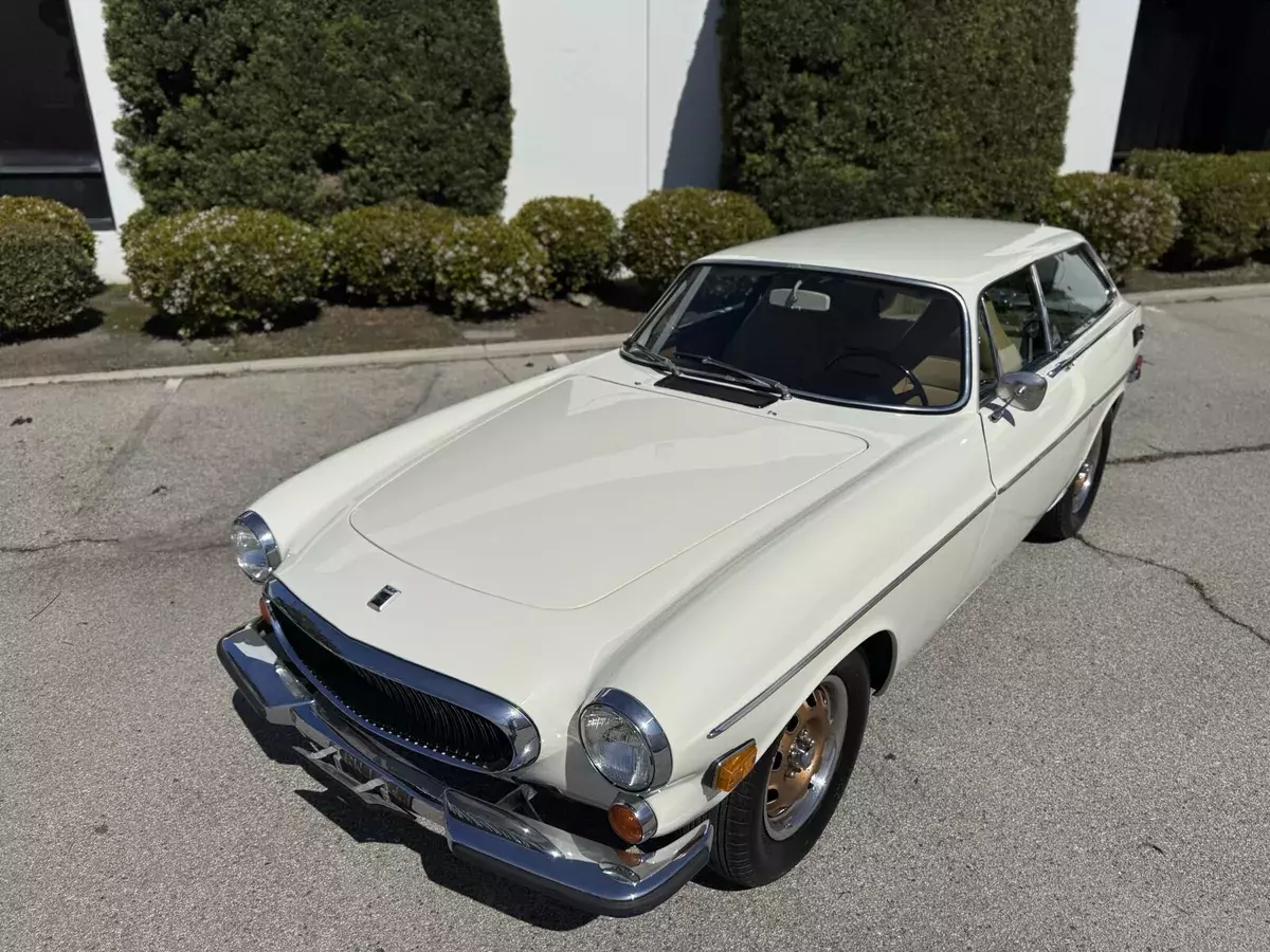 1972 Volvo 1800 ES White 1972 Volvo 1800 ES