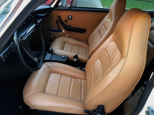 1972 Volvo 1800 ES - photo 12