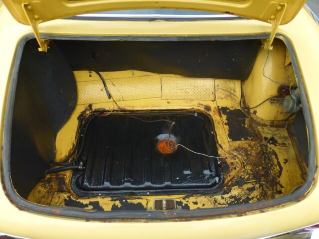 1972 Volvo 1800 One Family Owned Low Miles Good Mechanics - photo 13