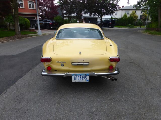 1972 Volvo 1800 One Family Owned Low Miles Good Mechanics - photo 3