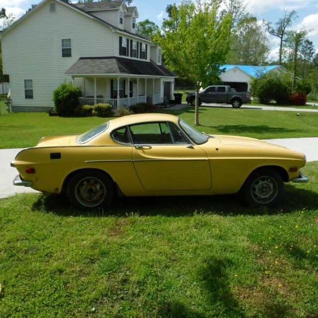 1972 Volvo P1800E Sport Coupe NEEDS COMPLETE RESTORATION 1972 Volvo P1800E Sport Coupe coupe