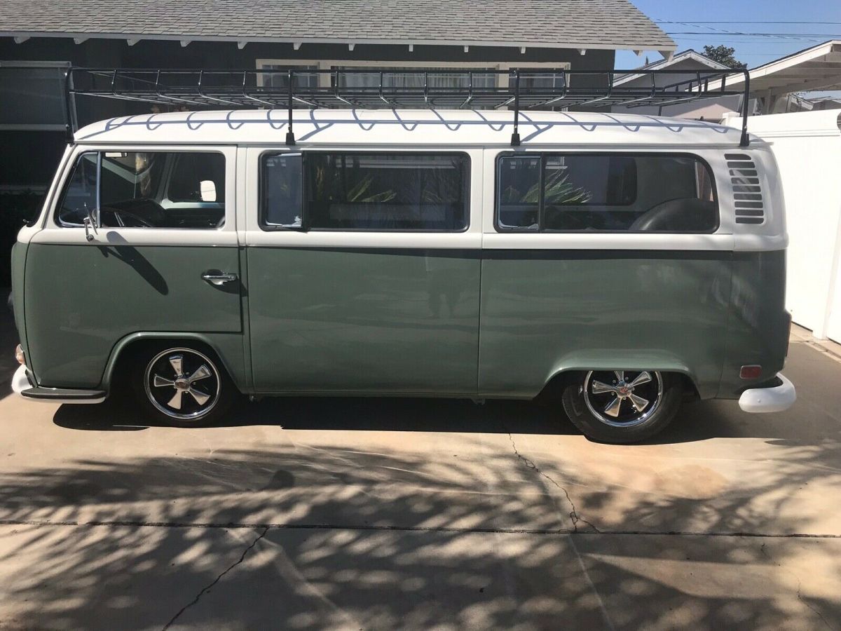 1972 Vw Bus Baywindow 1972 Volkswagen Bus/Vanagon