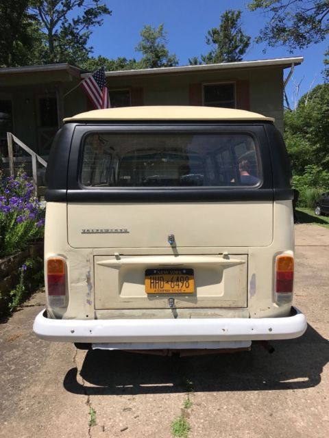 1972 Volkswagen Bus/Vanagon Deluxe - photo 4